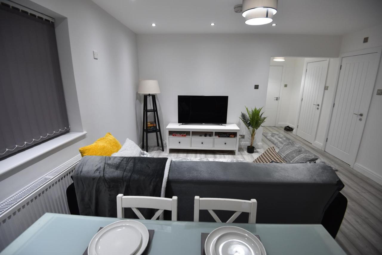 Cozy! 2-Bedroom Exclusive Apartment Near Bristol City Centre Easton Speedwell Sleeps Upto 6 Exterior photo