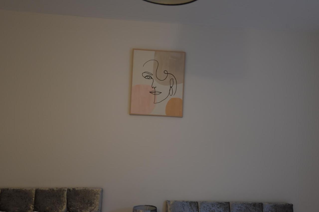 Cozy! 2-Bedroom Exclusive Apartment Near Bristol City Centre Easton Speedwell Sleeps Upto 6 Exterior photo