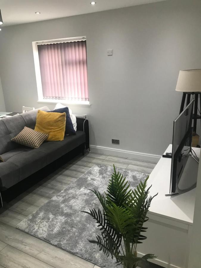 Cozy! 2-Bedroom Exclusive Apartment Near Bristol City Centre Easton Speedwell Sleeps Upto 6 Exterior photo